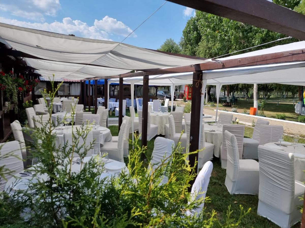Gigios Sport&Relax Villa Bailesti Ngoại thất bức ảnh