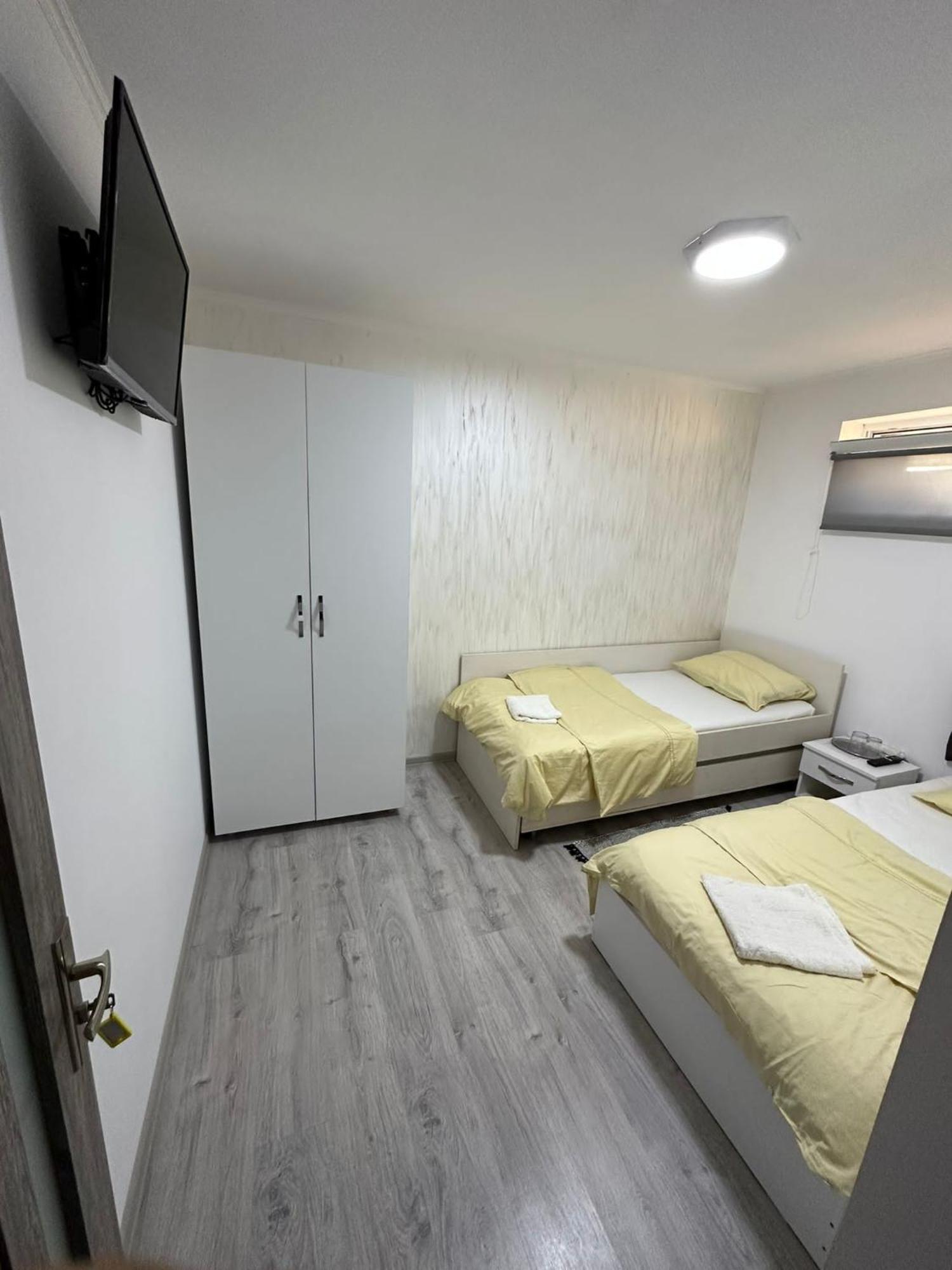 Gigios Sport&Relax Villa Bailesti Ngoại thất bức ảnh
